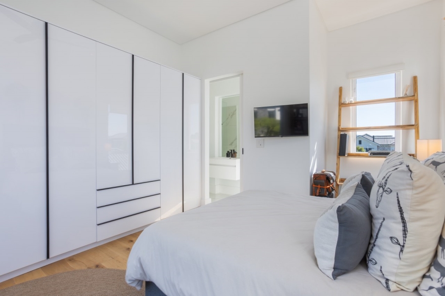 4 Bedroom Property for Sale in Val De Vie Estate Western Cape